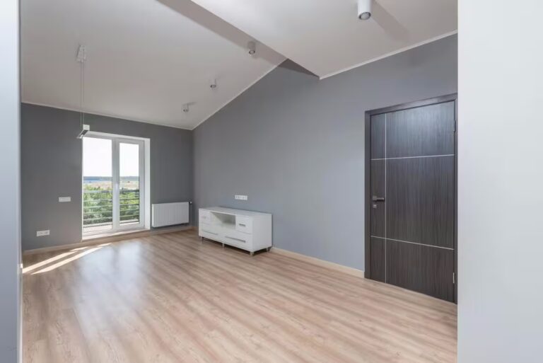 pexels-heyho-8146330-ezgif